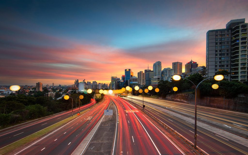 รูปภาพนี้มี Alt แอตทริบิวต์เป็นค่าว่าง ชื่อไฟล์คือ Sydney-road-lights-sunset-dusk-city_1920x1200-1-1024x640.jpg